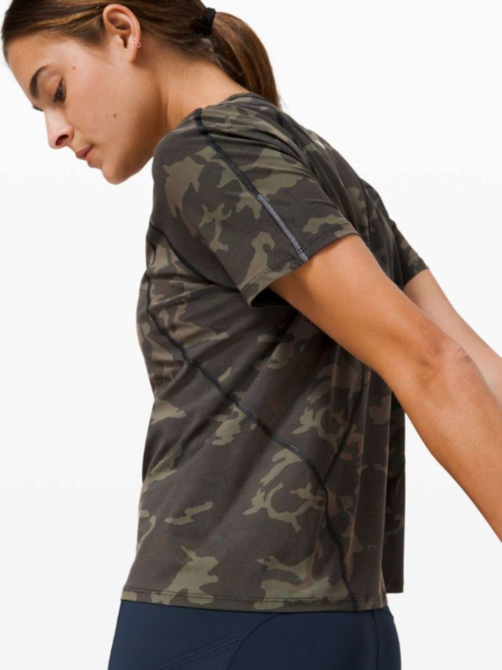 Lululemon Outrun the Heat Camo tee